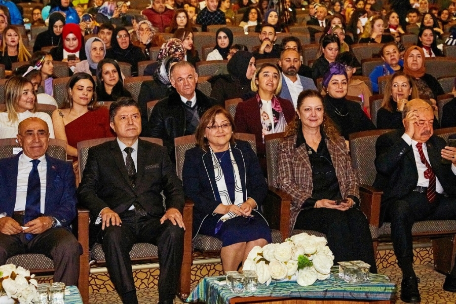 Şahin, dünya engelliler farkındalık günü programına katıldı 