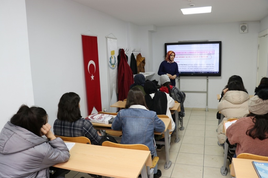 Gençler hayallerine kavuşuyor 
