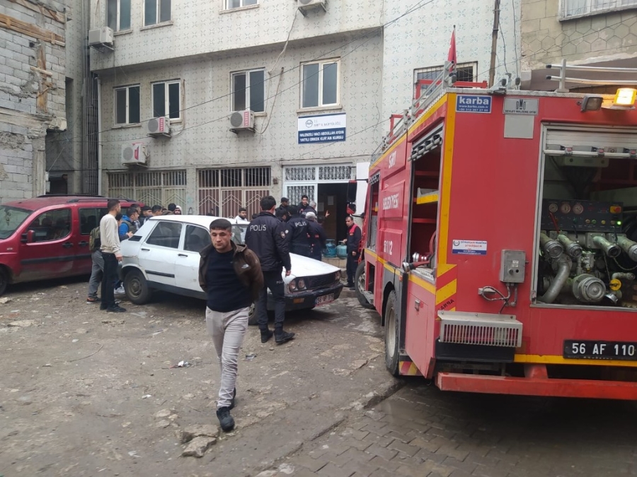 Siirt'te Kur'an kursunda çıkan yangın söndürüldü 