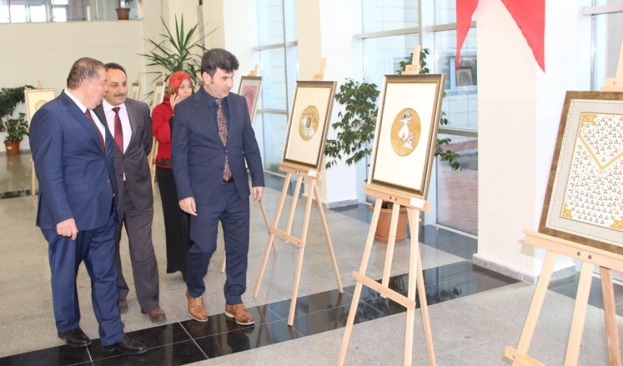 Üniversitede “Mevlana Sergisi” açıldı 