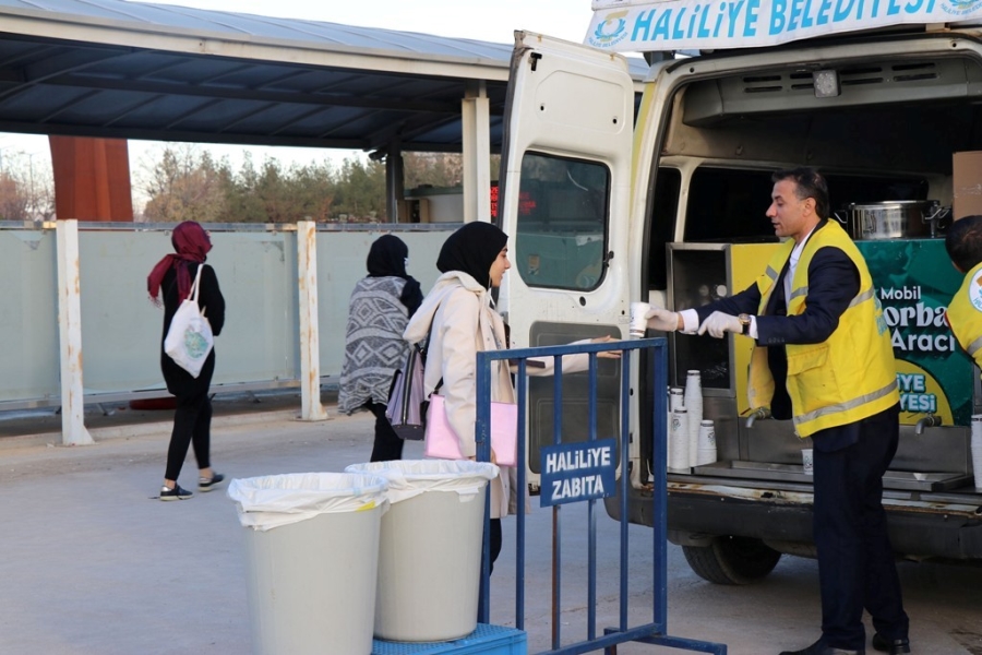 Harran Üniversitesi’nde çorba ikramı başladı 