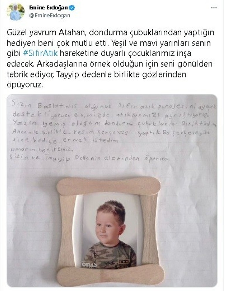 Dondurma çubuklarından yaptığı çerçeveyi Emine Erdoğan’a gönderdi 