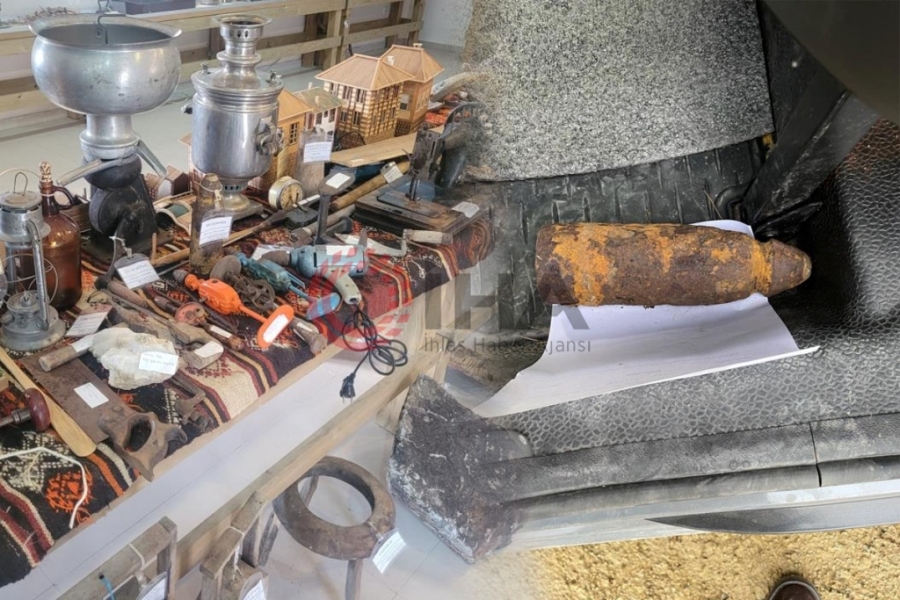 Müzede sergilenen patlamamış bomba paniğe neden oldu