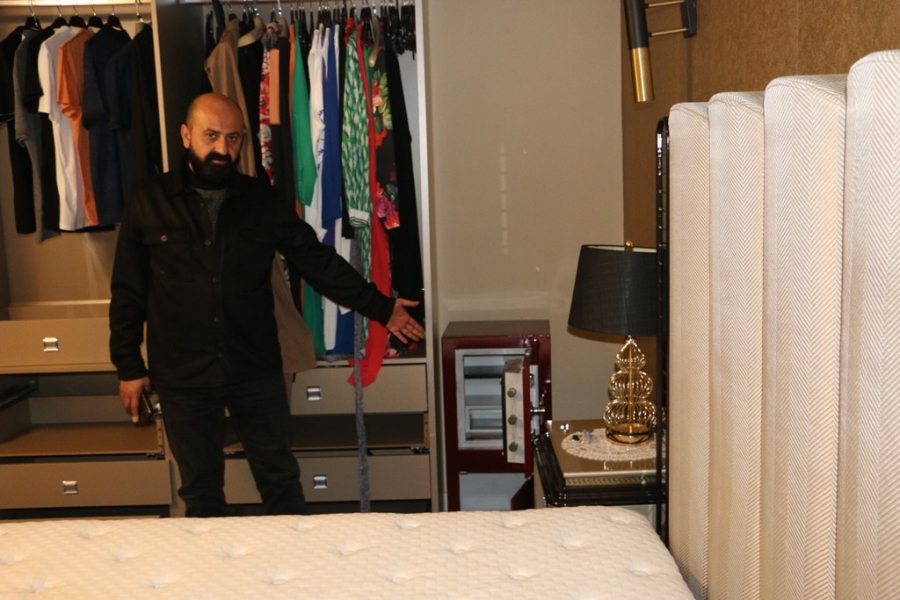 Diyarbakır’da akıl almaz hırsızlık: Lüks villaları soyup, 1’er milyon TL çaldılar