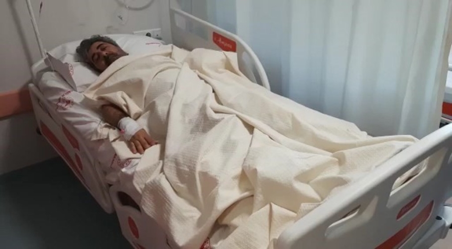 Depremde kolunu kaybeden gazeteci Bodur “Bileğimizi kopardık, ama hayatımızı kurtardık” 