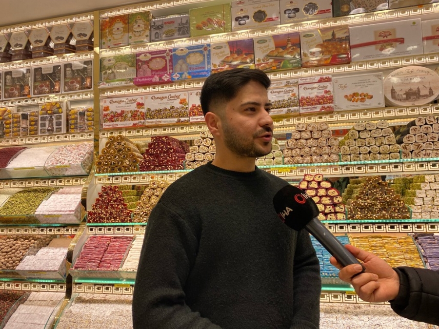 Kapalıçarşı esnafından Çinli arama kurtarma ekibine lokumlu teşekkür