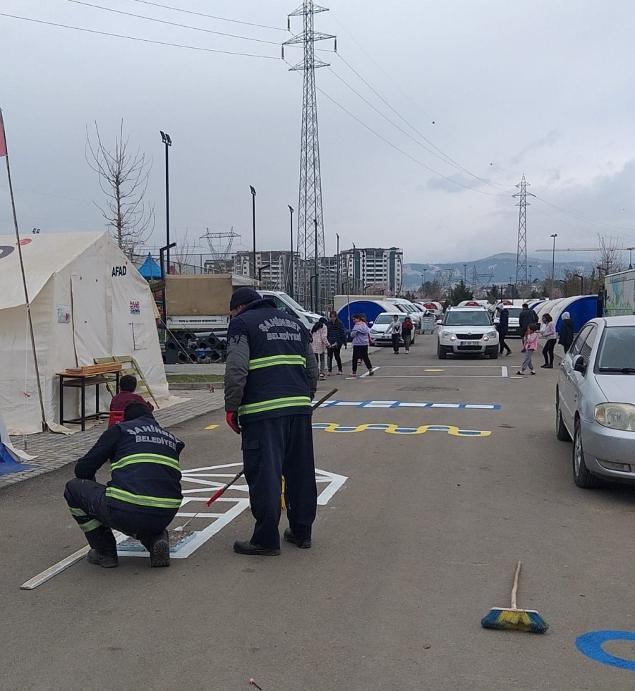 Adıyaman'daki depremzede çocuklar için oyun alanları oluşturuluyor