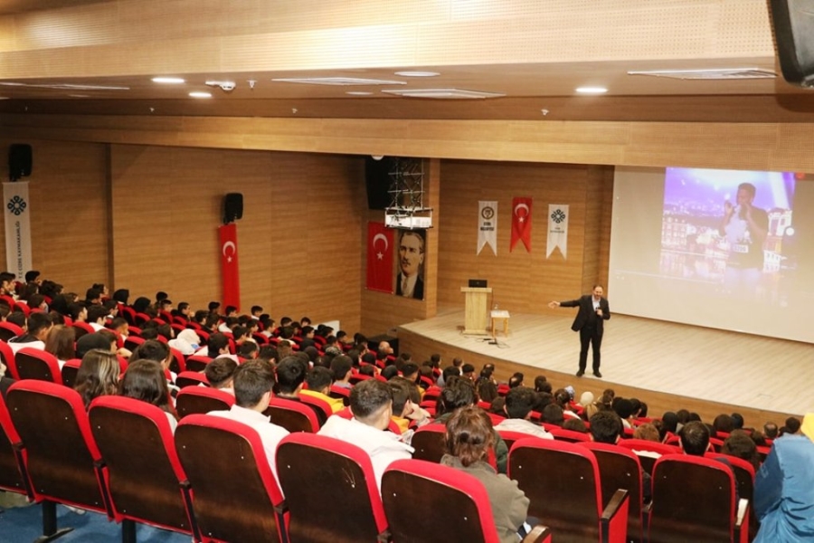 CİZRE’DE ”SINAV KAYGISI VE MOTİVASYON” SEMİNERİ DÜZENLENDİ