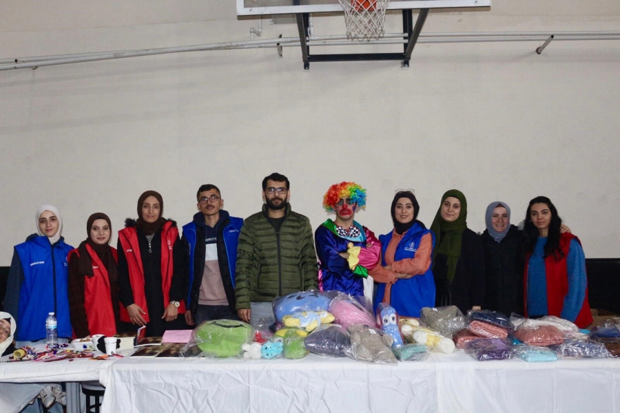 Kozluk’ta depremzede öğrenciler yararına etkinlik düzenlendi