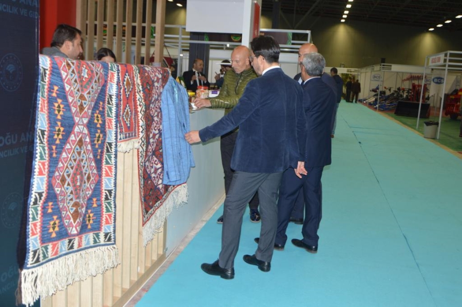 İPEKYOLU EXPO FUARINDA ŞIRNAK YÖRESEL ÜRÜNLERİ TANITILDI