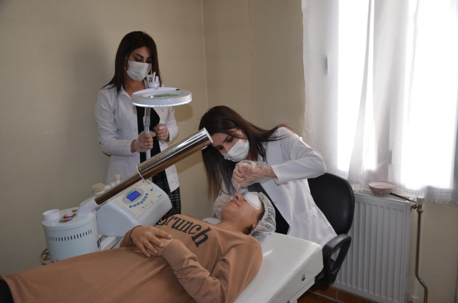 Beytüşşebap'ta genç kızlar kendi işlerinin patronu oluyor