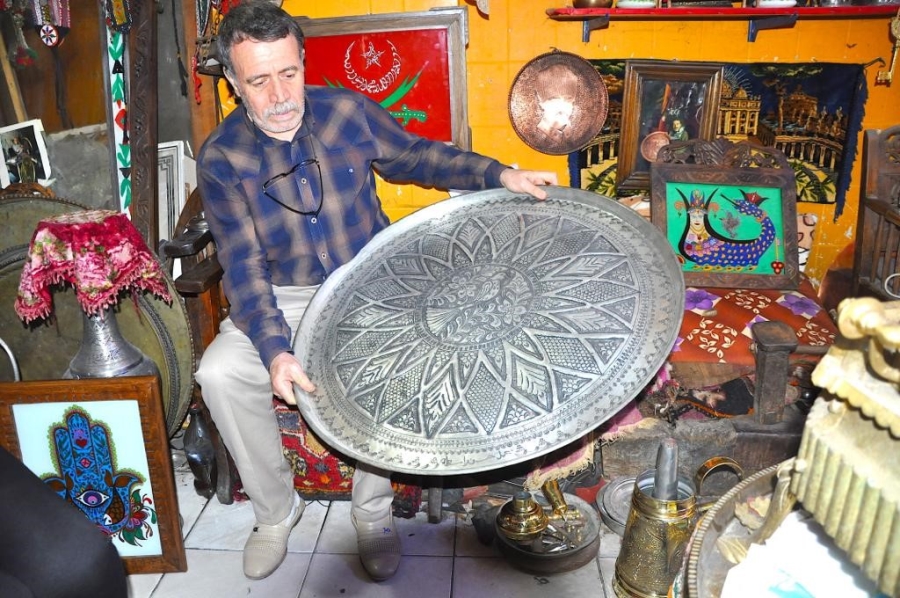 Yok olmaya yüz tutan sanatı ayakta tutmaya çalışıyor