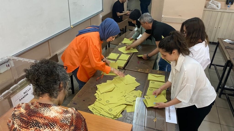 Diyarbakır’da 1 milyon 148 bin 270 seçmenden 871 bin 839 kişi sandığa gitti