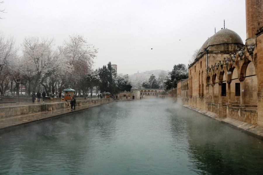 Balıklıgöl beyaza büründü