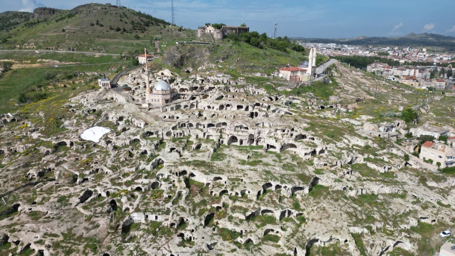 NERO Rehberleri Kayaşehir Ve Meryem Ana Kilisesi’ni gezdi
