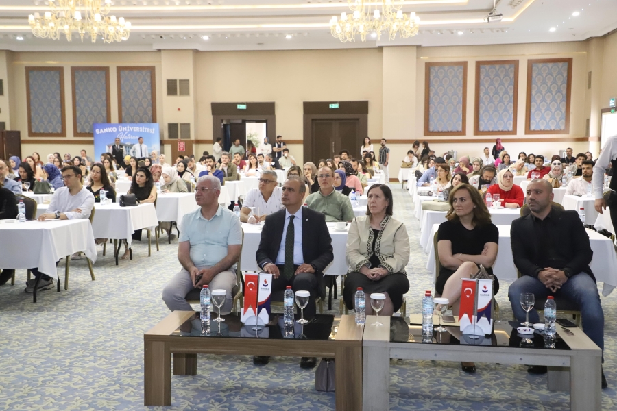 Psikolojik danışman ve rehber öğretmenleri Sanko Üniversitesi'nde buluştu