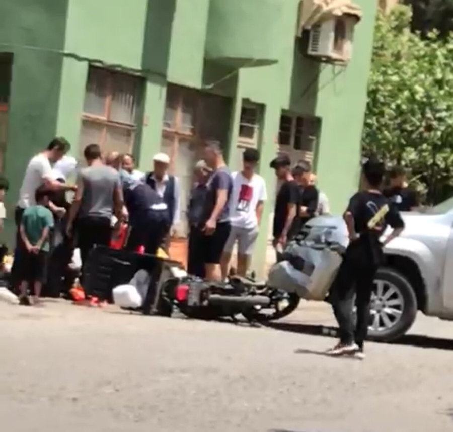 Siirt'te pikapla çarpışan motosikletteki kurye ağır yaralandı
