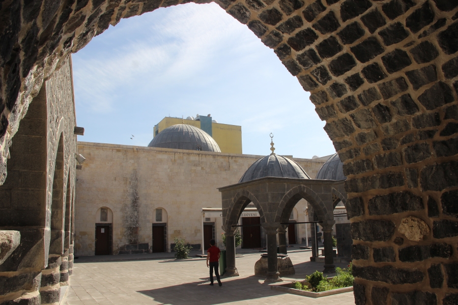 Tarihi yapıların restorasyon çalışmalarından sonra Cizre yerli ve yabancı turistleri bekliyor