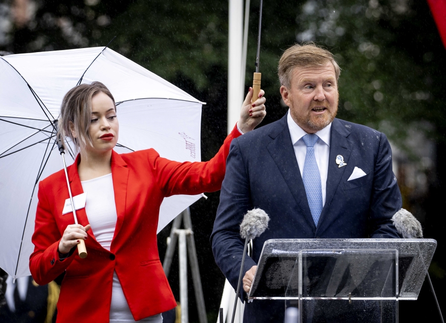 Hollanda Kralı‘ndan “kölelik” özrü