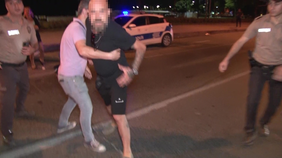 Denetimde basın mensuplarına küfür ve tehditler ederek saldırmaya çalıştı