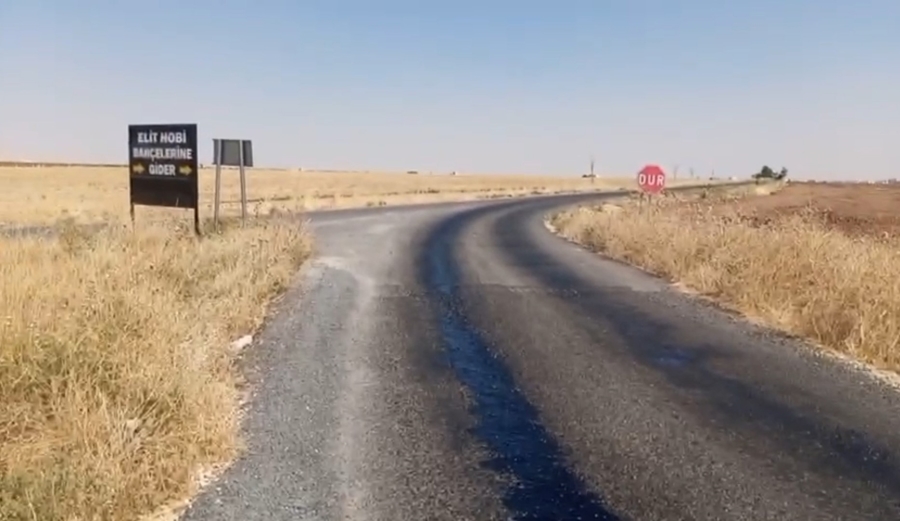 Mardin'de sıcaklardan asfalt eridi