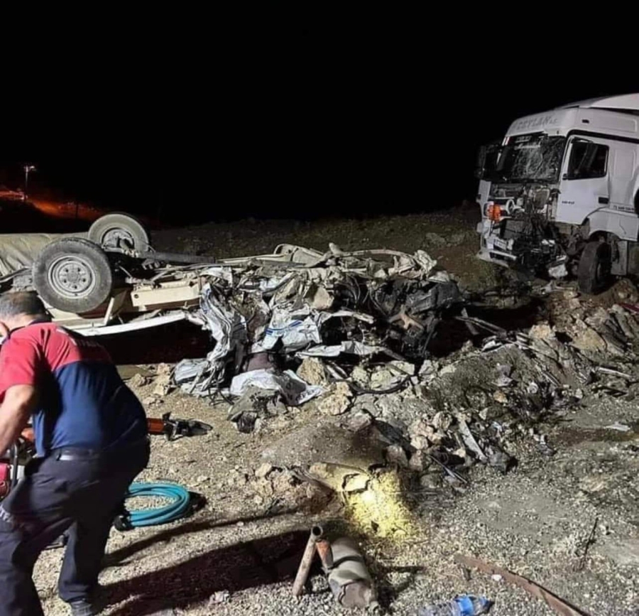 Feci kazada babanın ardından, oğlu da hayatını kaybetti
