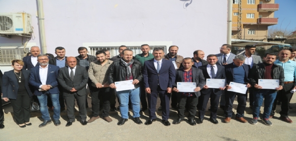 SİLOPİ`DE 150 KURSİYER, GİRİŞİMCİ SERTİFİKALARINI TÖRENLE ALDI