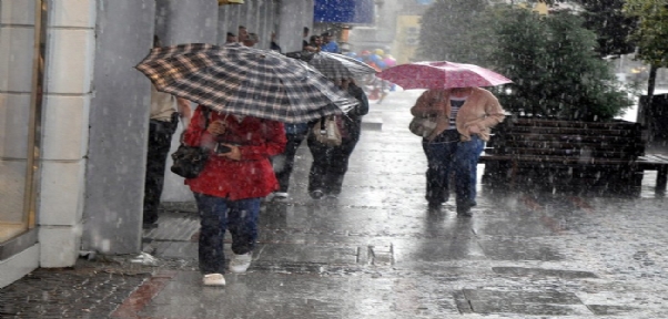 CİZRELİLER YAĞIŞLI HAVA NEDENİ İLE HAFTA SONUNU EVDE GEÇİRDİ