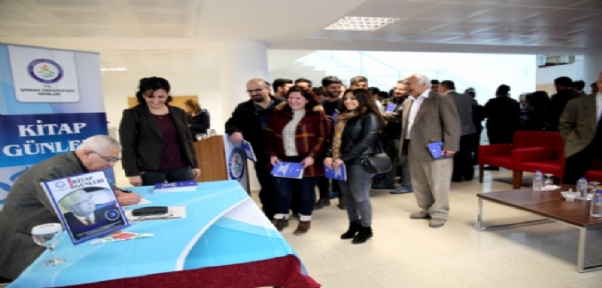 ŞIRNAK ÜNİVERSİTESİNDE PROF.DR. TEKİNSOYU`UN İMZA GÜNÜŞIRNAK ÜNİVERSİTESİNDE PROF.DR. TEKİNSOYU`UN İMZA GÜNÜ