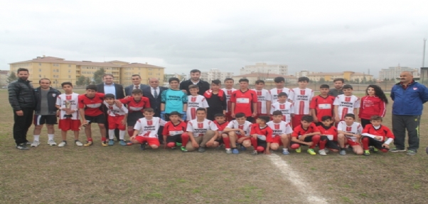 FUTBOL TURNUVASINDA SİLOPİ`NİN İKİ OKULU FİNALE KALDI