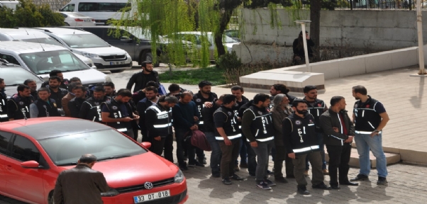 BEYTÜŞŞEBAP`TA 643 MILYON TL ZIMMET OLAYINDA 10 KIŞI TUTUKLANDI