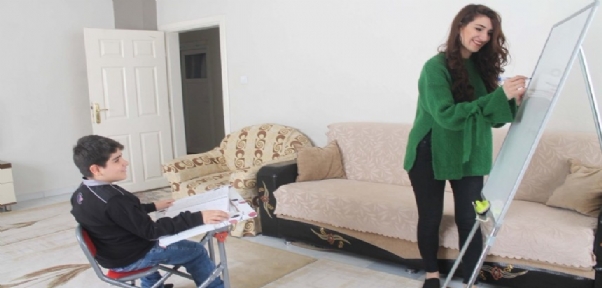 SİLOPİLİ ENES`İN YÜZÜ EVDE EĞİTİM SAEYESİNDE GÜLDÜ