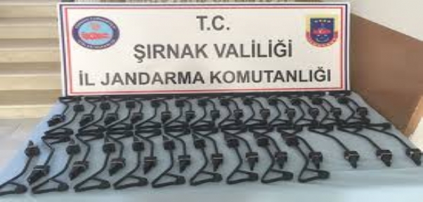 SİLOPİ`DE 46 SİLAH DİPÇİĞİ ELE GEÇİRİLDİ