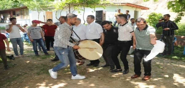 CİZRE`DE COŞKULU 1 MAYIS KUTLAMASI