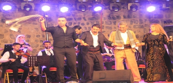 CİZRE`DE BERDAN MARDİNİ RÜZGÂRI ESTİ