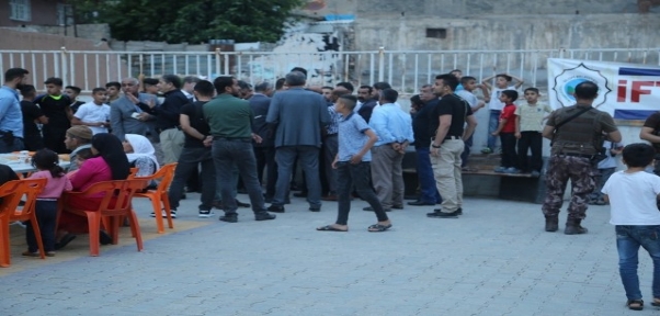 KAYMAKAM IŞIKTAŞ VATANDAŞLARLA İFTARDA BİR ARAYA GELDİ