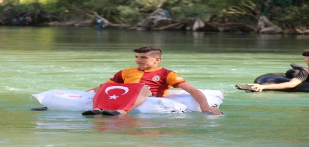 KATO DAĞI ETEKLERİNDE `PETTİNG` RAFTİNG FESTİVALİ