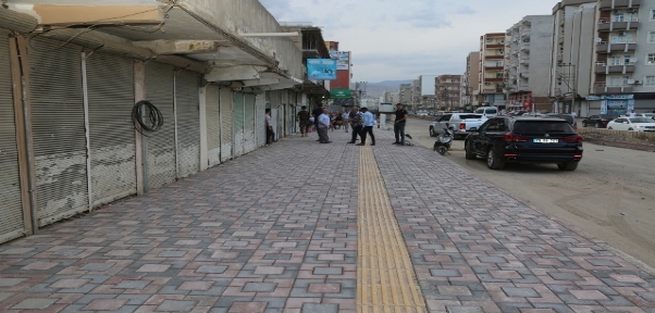 NUSAYBİN CADDESİ YENİ BİR GÖRÜNÜME KAVUŞUYOR