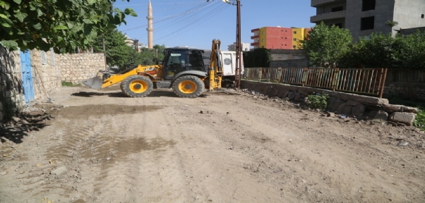 Silopi`de Parke Taşı Çalışmaları Devam Ediyor