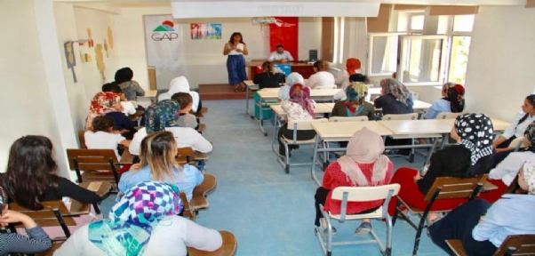 Şırnak`ta"Ekranla Değil Akranla Büyüsün Çocuklar" Projesi Devam Ediyor