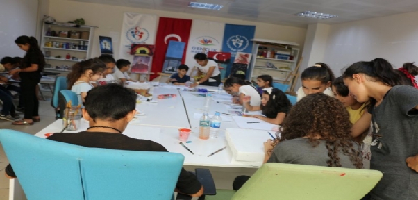 Şırnak`ta Gençlere Yönelik Resim Eğitimi Devam Ediyor