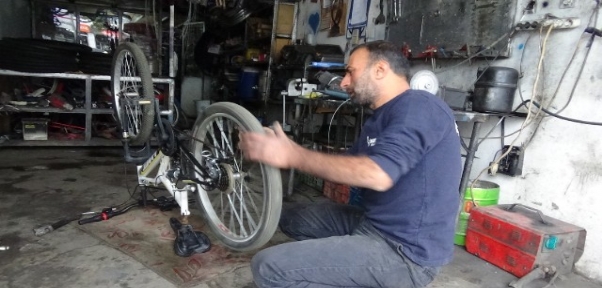 40 Yıldır Bisiklet Tamir Ediyor