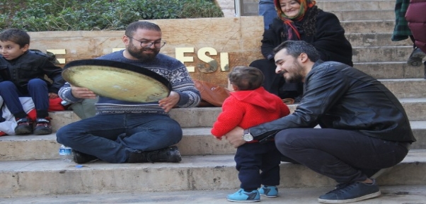 Terini Silen Sokak Çocuğu Hayatını Değiştirdi