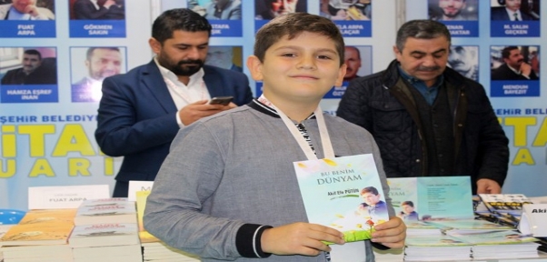 Van Kitap Fuarına Küçük Yazarlar Damga Vurdu