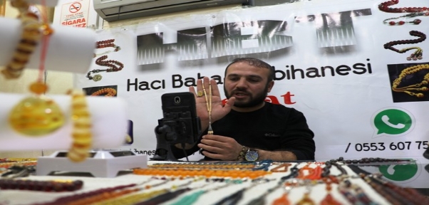 Diyarbakır`da Tespihçiler Mezatı Farklı Bir Boyuta Taşıdı