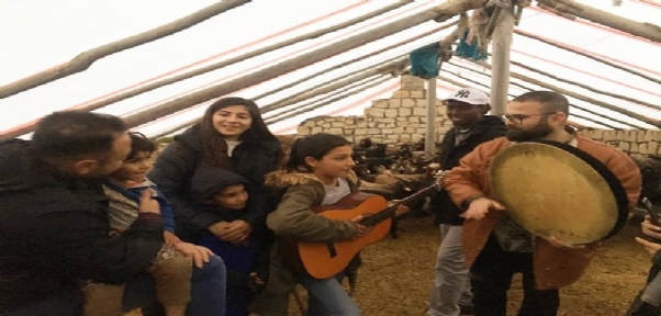 Çoban Yıldız`ın Gitar Hayali Gerçek Oldu