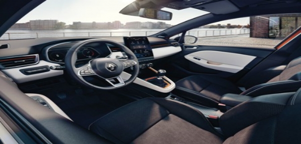 Yeni Hibrit Motorlu Clio Piyasayı Sallayacak