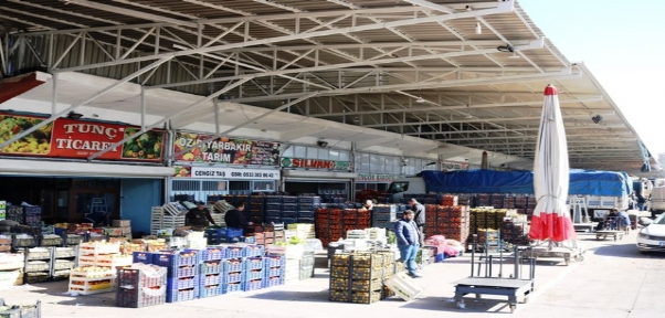 Antalya`daki Fırtına Diyarbakır`ı Da Vurdu