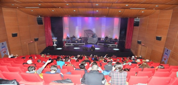 Diyarbakır`da 1. Uluslararası Doğaçlama Tiyatro Festivali başladı