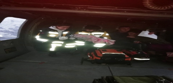Mehmetçik, 6 aylık bebeği helikopterle hastaneye ulaştırdı